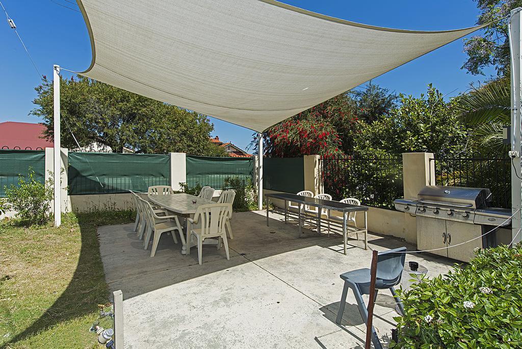 Victoria Park Lodge Perth Exterior foto
